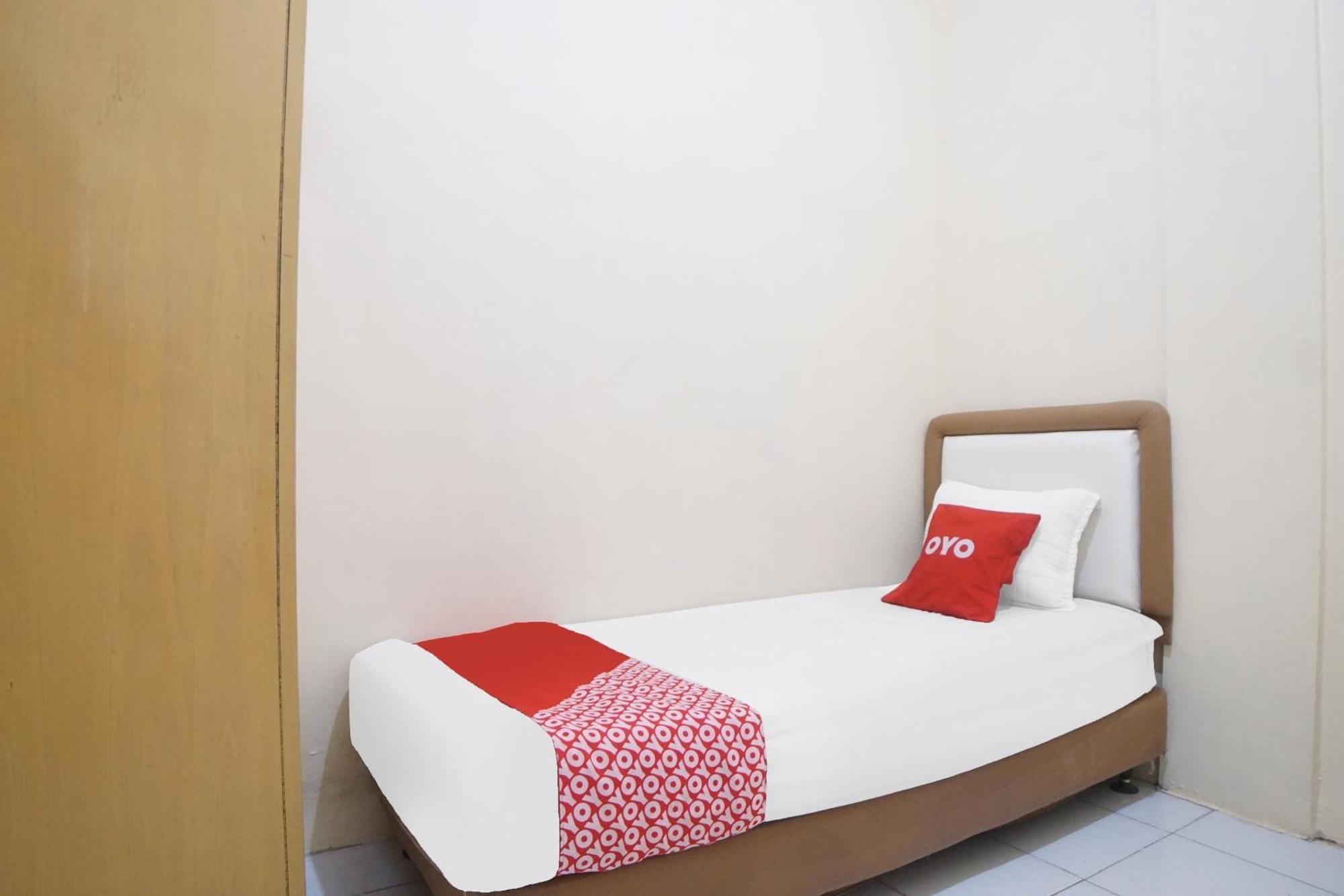 Hotel Spot On 91977 Kost Ketapang Syariah à Medan Extérieur photo